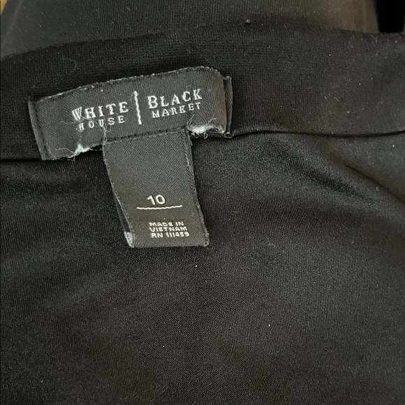 Chic Black and White Sleeveless Midi Dress - Picture 6 of 6